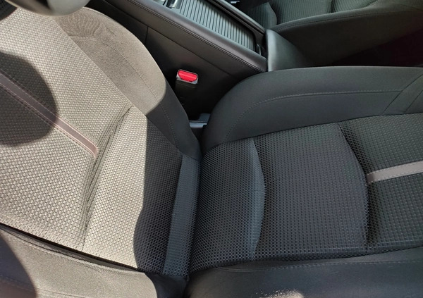Mazda 3 cena 64444 przebieg: 123400, rok produkcji 2019 z Żyrardów małe 781